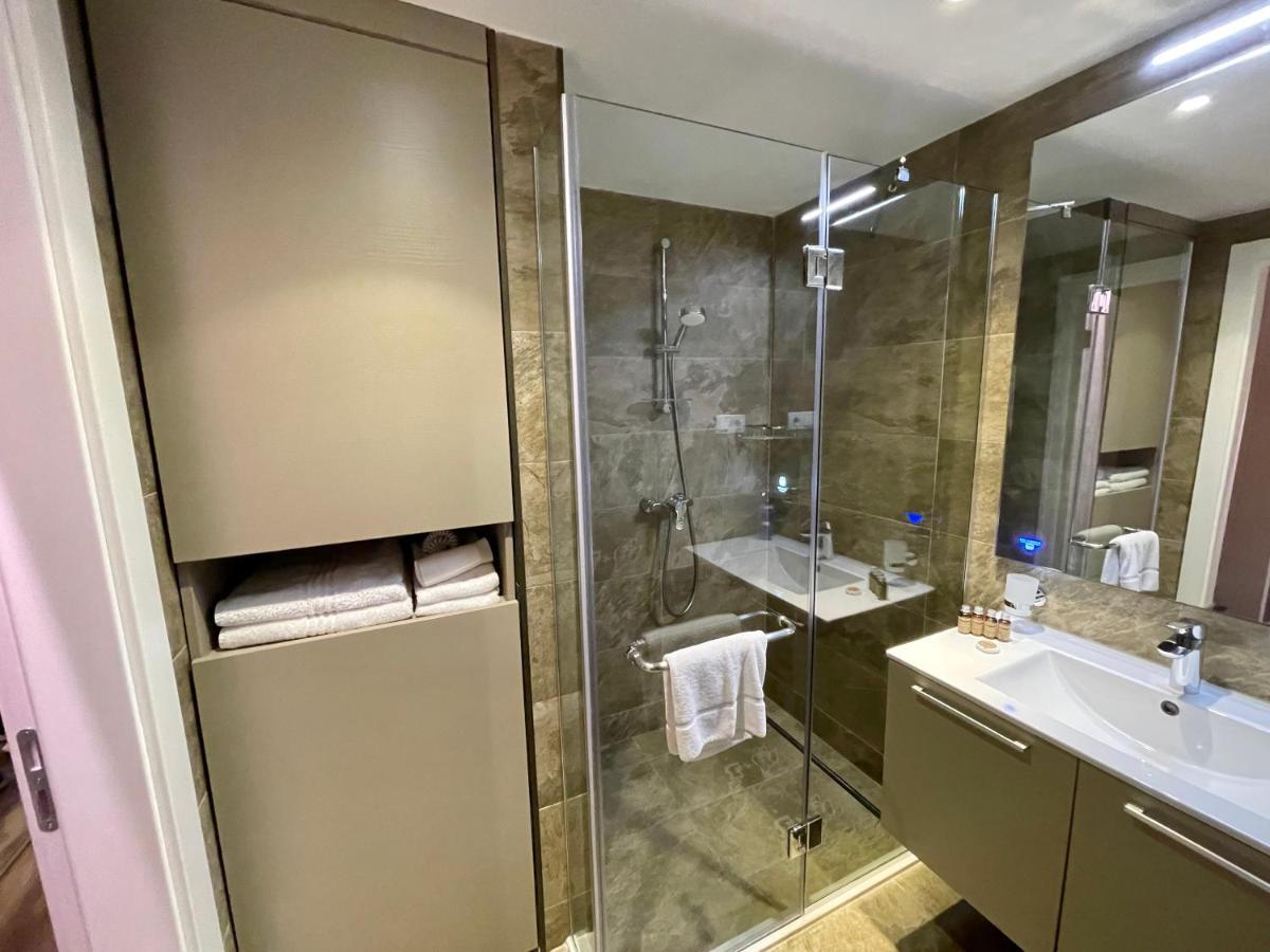 Batumi Continental Apartments Екстер'єр фото